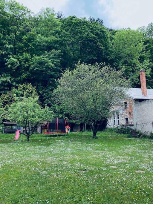 Apartman Teri Appartement Trenčín Buitenkant foto